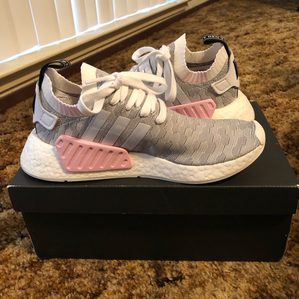 Adidas NMD R2